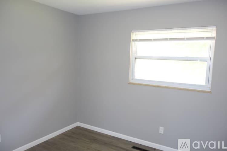 Columbus House: 5289 Eisenhower Rd
