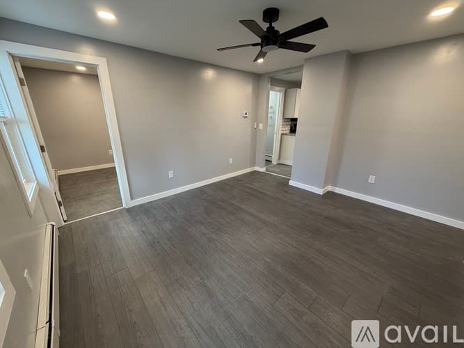 Norwich Apartment: 21 Shetucket Ave