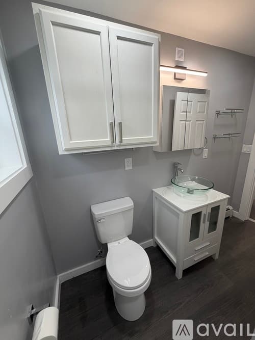 Norwich Apartment: 21 Shetucket Ave