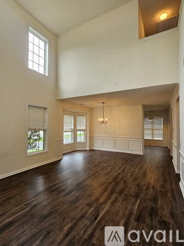 Bluffton Townhome: 77 Regent Avenue