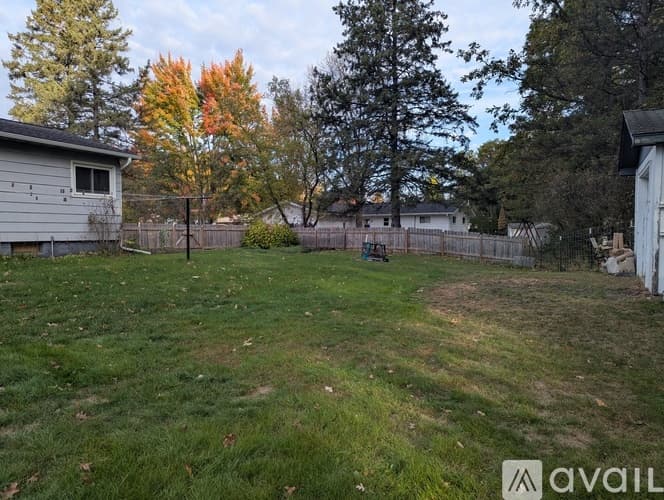 Rothschild House: 519 Pflieger St