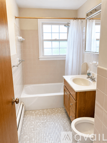 Farmington Condo: 15 Grandview Dr