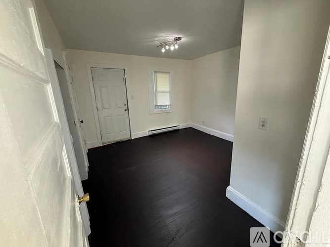 Hartford Apartment: 355 Prospect Ave
