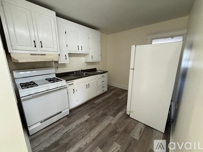 Hartford Apartment: 355 Prospect Ave