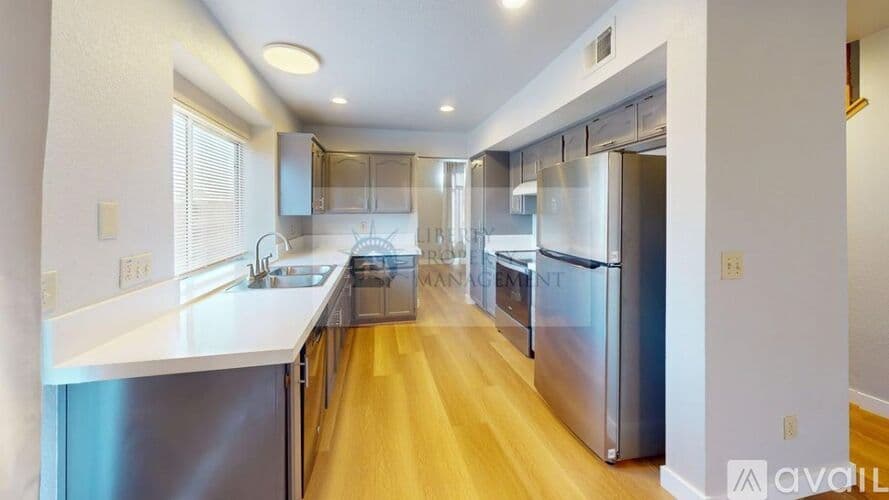 Delhi House: 16810 Bradford Dr