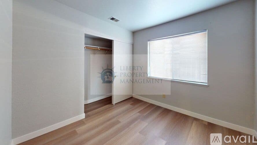 Delhi House: 16810 Bradford Dr