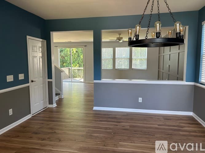 Cumming House: 3855 New Salem Court