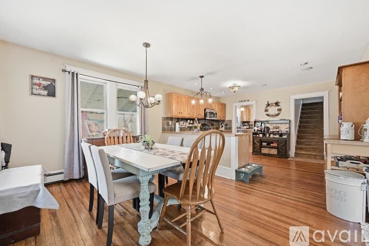 Stroudsburg House: 528 Wallace Street