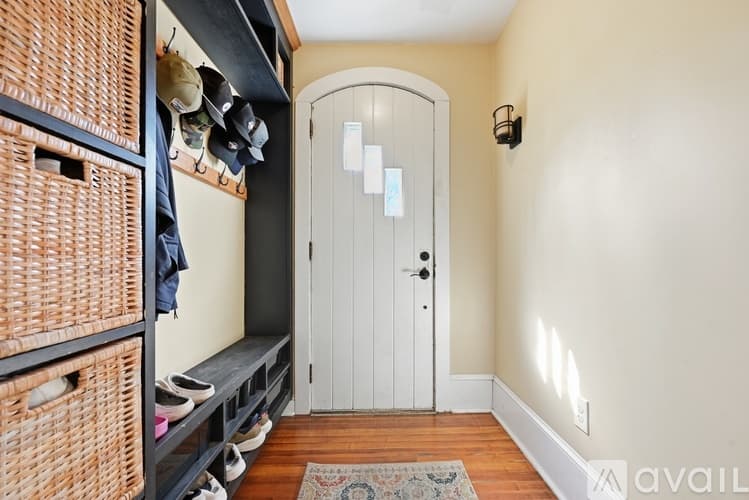 Stroudsburg House: 528 Wallace Street