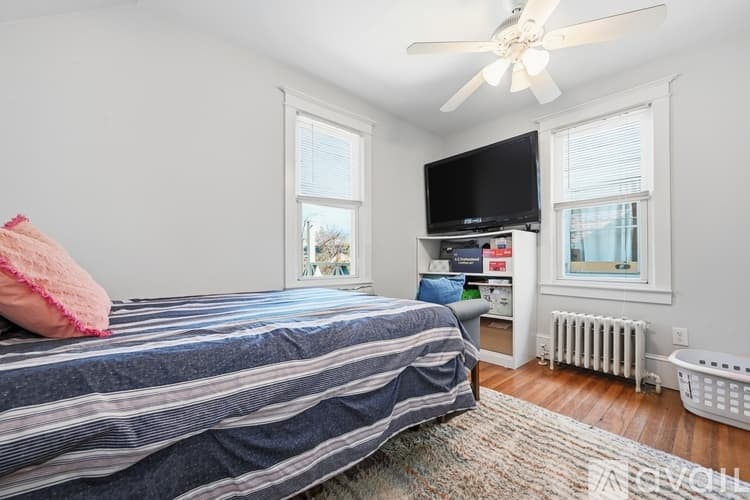 Stroudsburg House: 528 Wallace Street