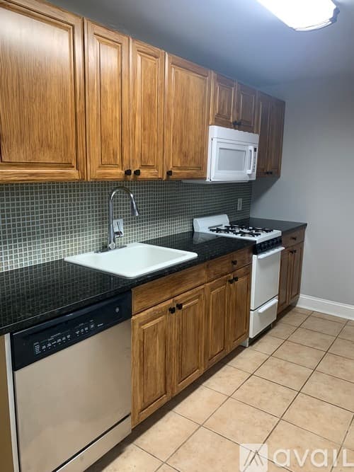 Conshohocken Apartment: 9 Cedar Avenue