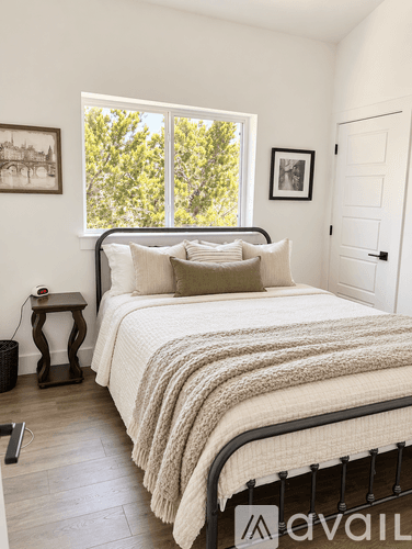 Lago Vista Townhome: 5707 Thunderbird Street