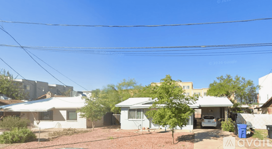 Tempe House: 418 W 7th St