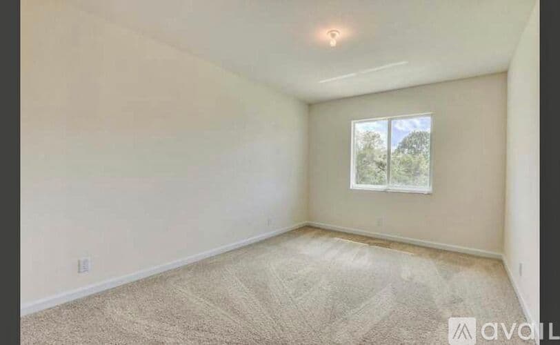 Greenacres House: 6855 Langdon Way