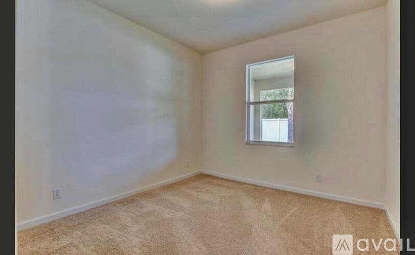 Greenacres House: 6855 Langdon Way