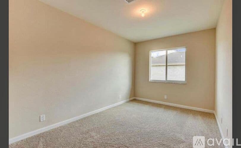 Greenacres House: 6855 Langdon Way