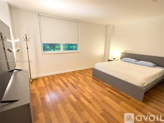 Bal Harbour Condo: 10185 Collins Ave