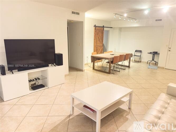 Bal Harbour Condo: 10185 Collins Ave