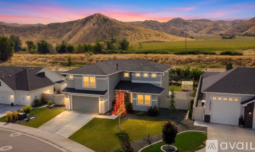 Emmett House: 2635 Soulen Drive