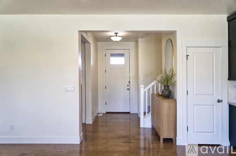 Emmett House: 2635 Soulen Drive