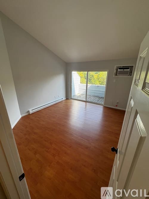 Danbury Condo: 1 Beaver Brook Road