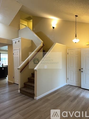 Fresno House: 1895 E Frederick Ave