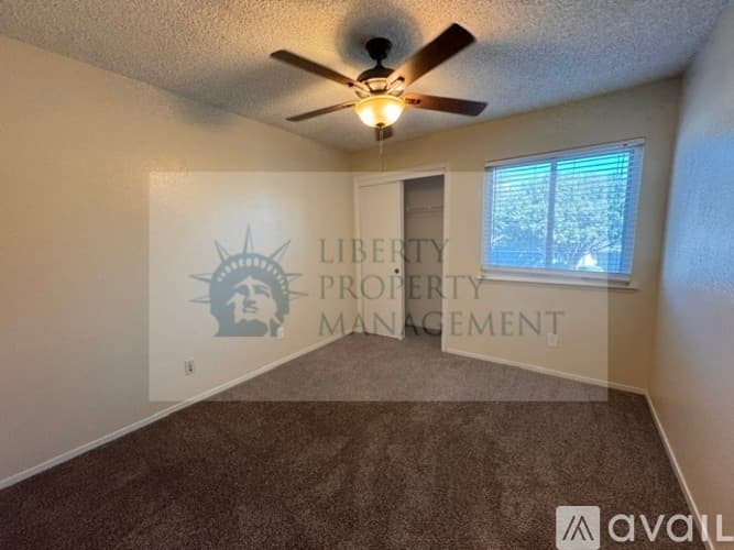 Fresno House: 1895 E Frederick Ave