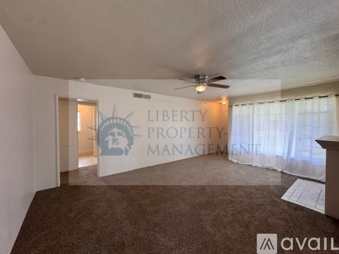 Fresno House: 1601 W Robinson Ave