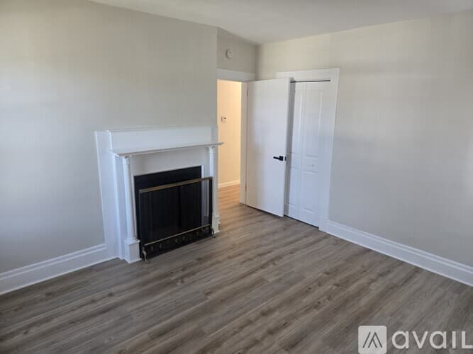 Coraopolis Apartment: 1529 State Avenue