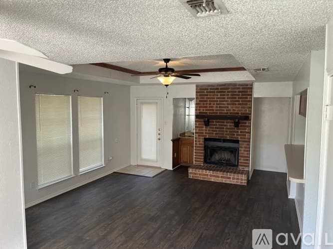Mansfield Apartment: 201 Shady Valley Drive