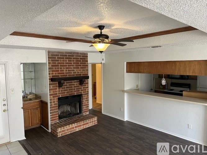 Mansfield Apartment: 201 Shady Valley Drive