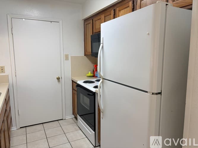 Mansfield Apartment: 201 Shady Valley Drive