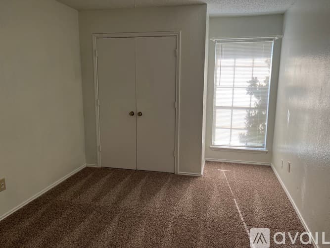 Mansfield Apartment: 201 Shady Valley Drive