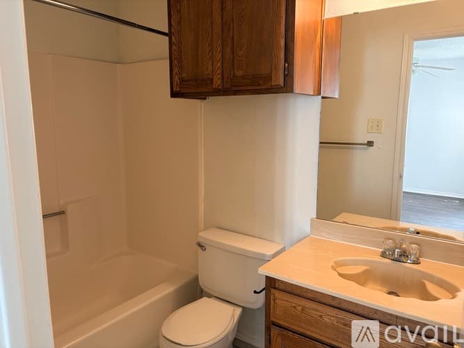 Mansfield Apartment: 201 Shady Valley Drive