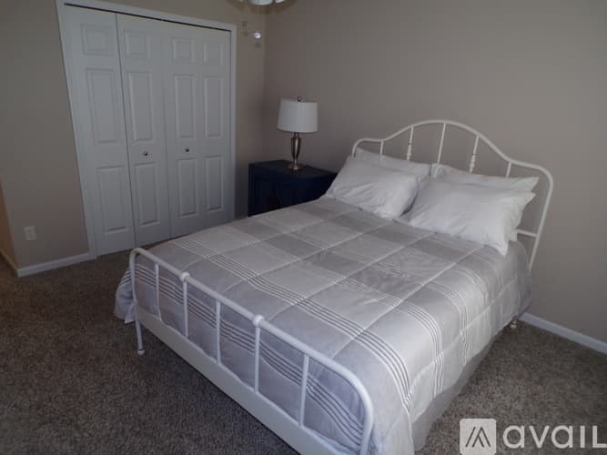 Crown Point House: 11665 Georgia Street