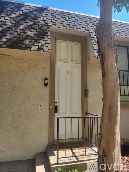 Woodland Hills Townhome: 6121 Shoup Ave