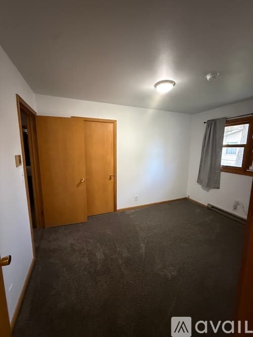 Armstrong House: 904 Diagonal Ave