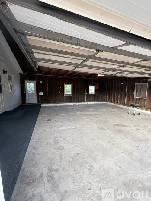 Armstrong House: 904 Diagonal Ave