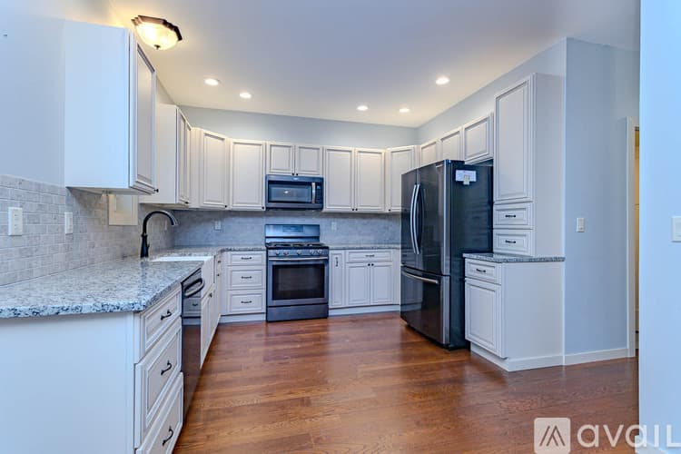 Weston Condo: 6803 Von Kanel Street