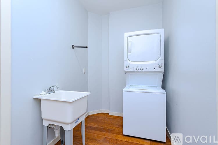 Weston Condo: 6803 Von Kanel Street