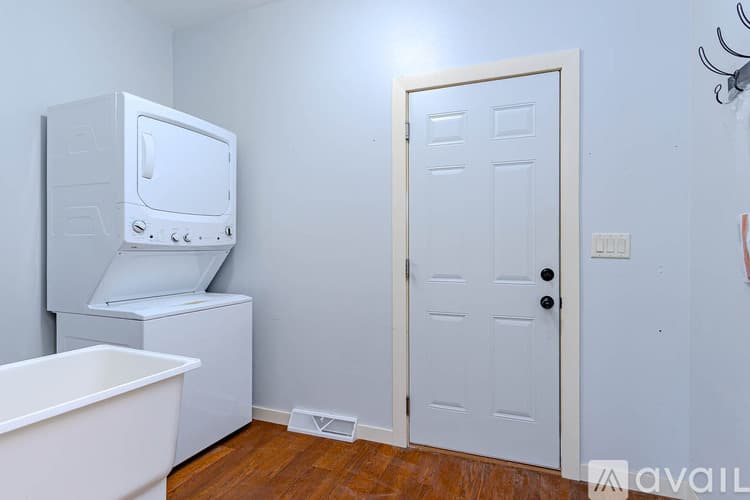 Weston Condo: 6803 Von Kanel Street