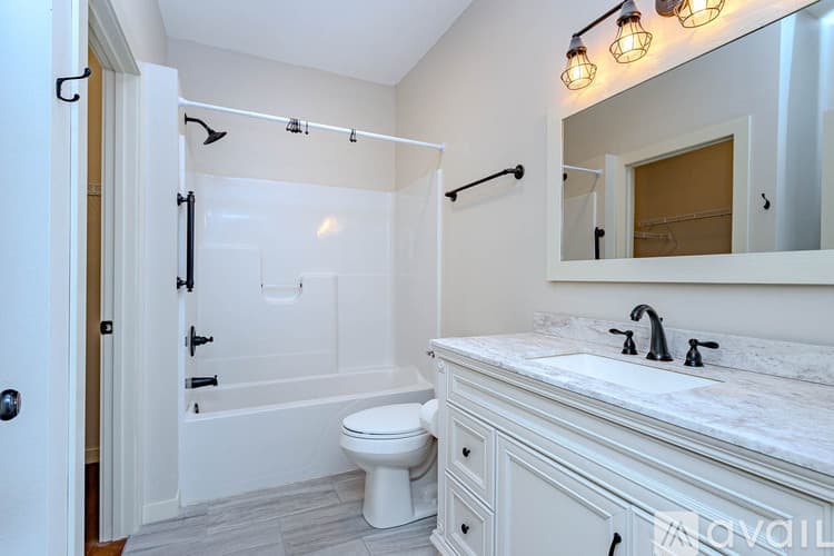Weston Condo: 6803 Von Kanel Street