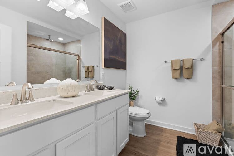 Imperial Townhome: 2008 Canterbury Drive