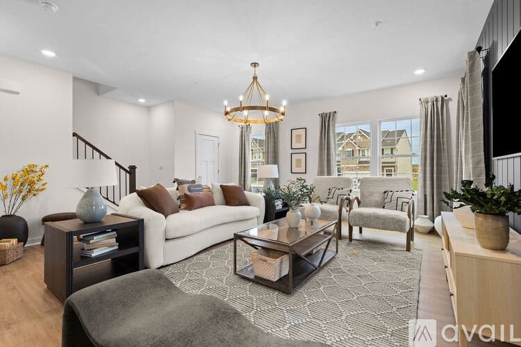 Imperial Townhome: 2008 Canterbury Drive