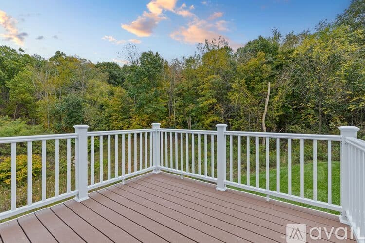 Imperial Townhome: 2008 Canterbury Drive