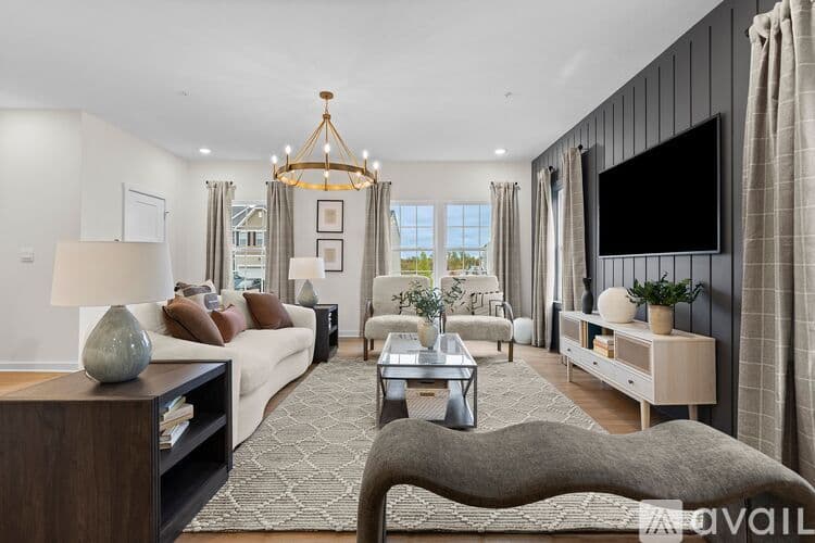 Imperial Townhome: 2008 Canterbury Drive