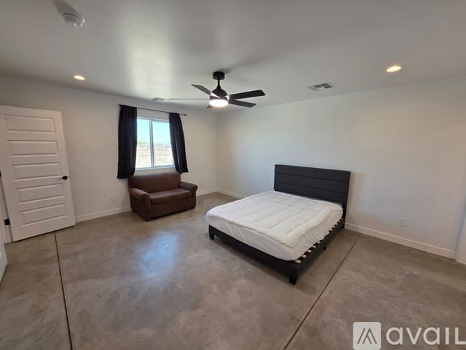 San Tan Valley House: 2061 W Daniel Rd Unit 1