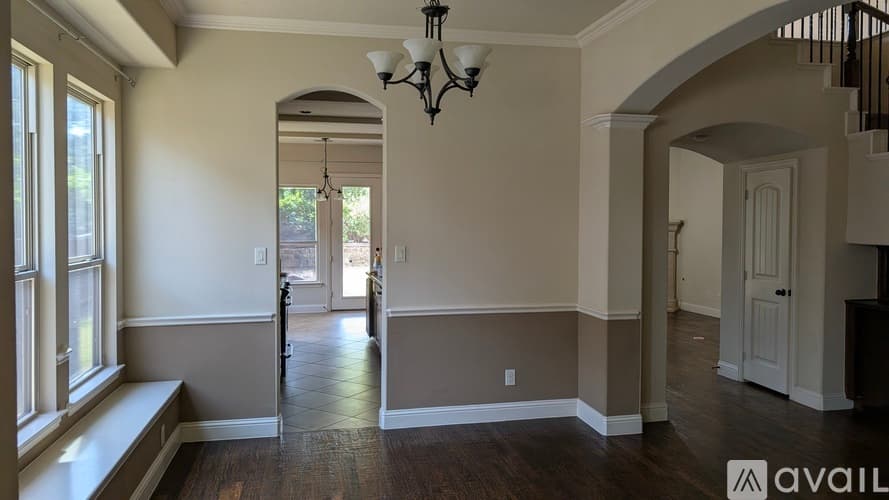 Dallas House: 12231 Jackson Creek Dr