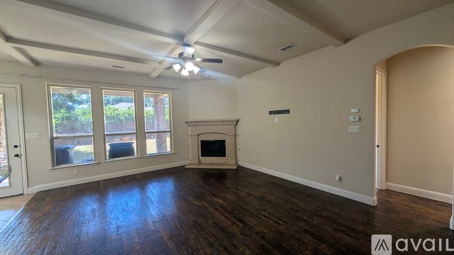 Dallas House: 12231 Jackson Creek Dr