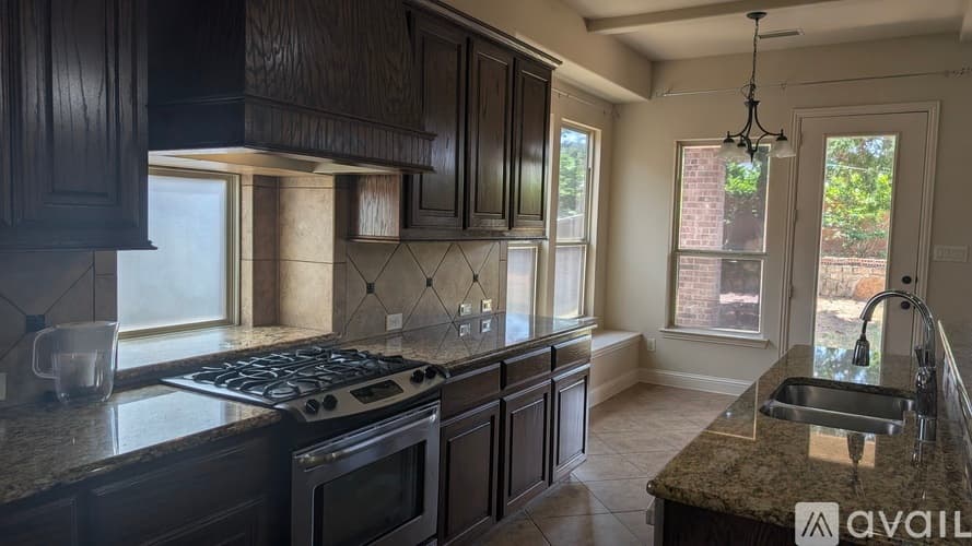 Dallas House: 12231 Jackson Creek Dr